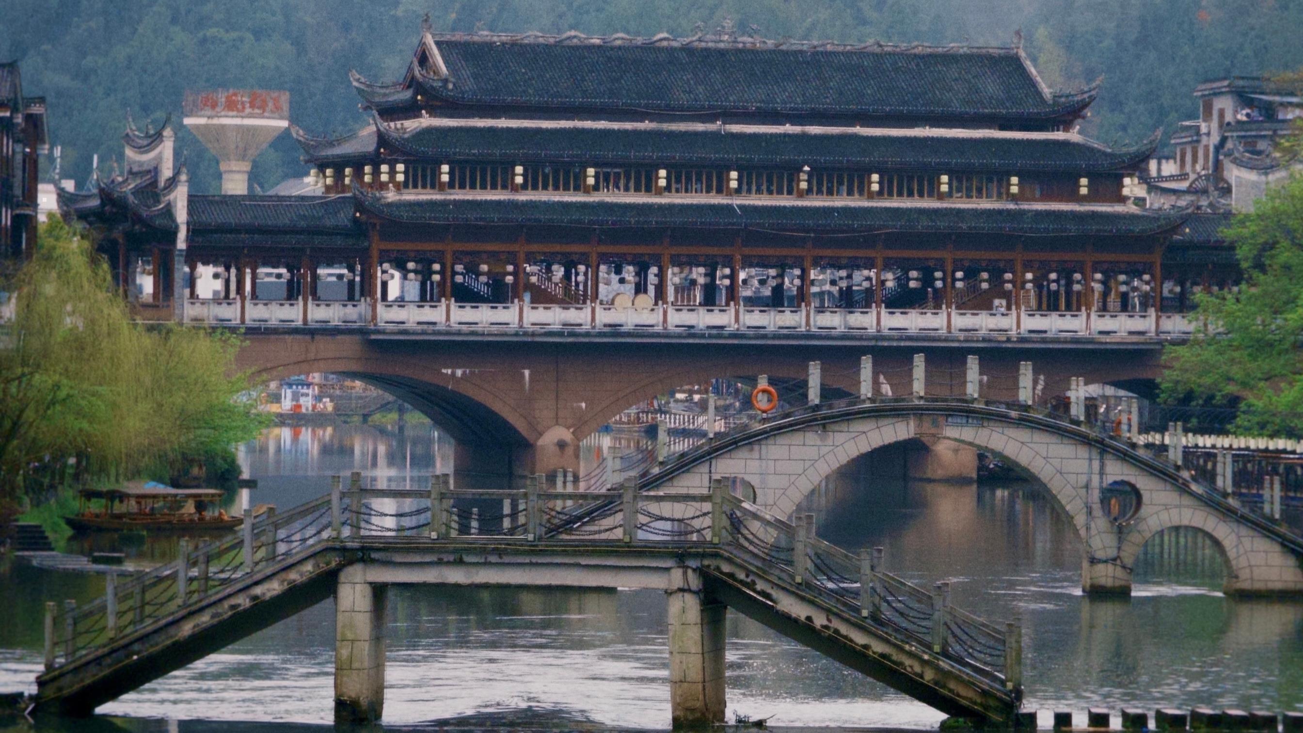 Xiangxi Hidden Realm: 5-Day Deep Cultural Immersion & Ancient Towns